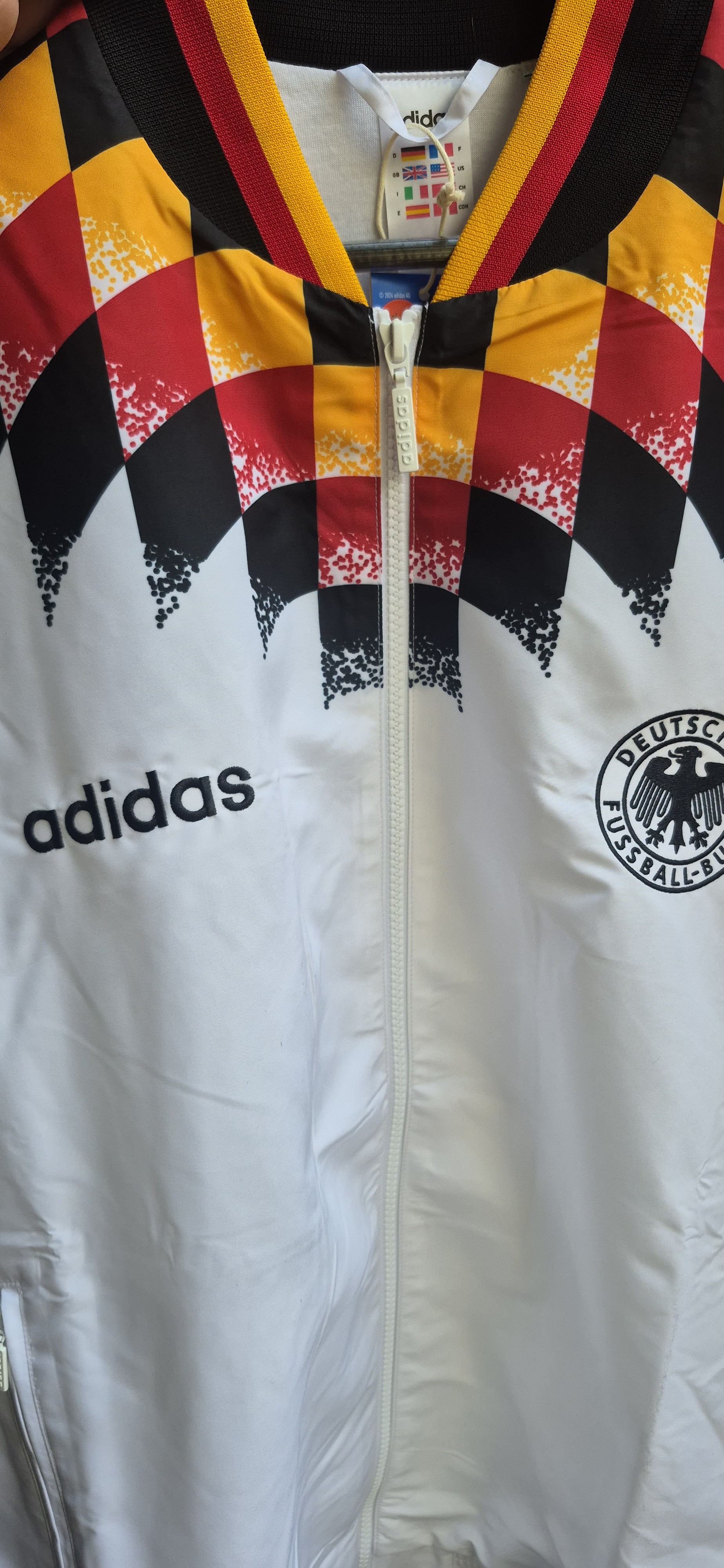 Adidas Originals Tracktop DFB 2026 – Ansicht 2