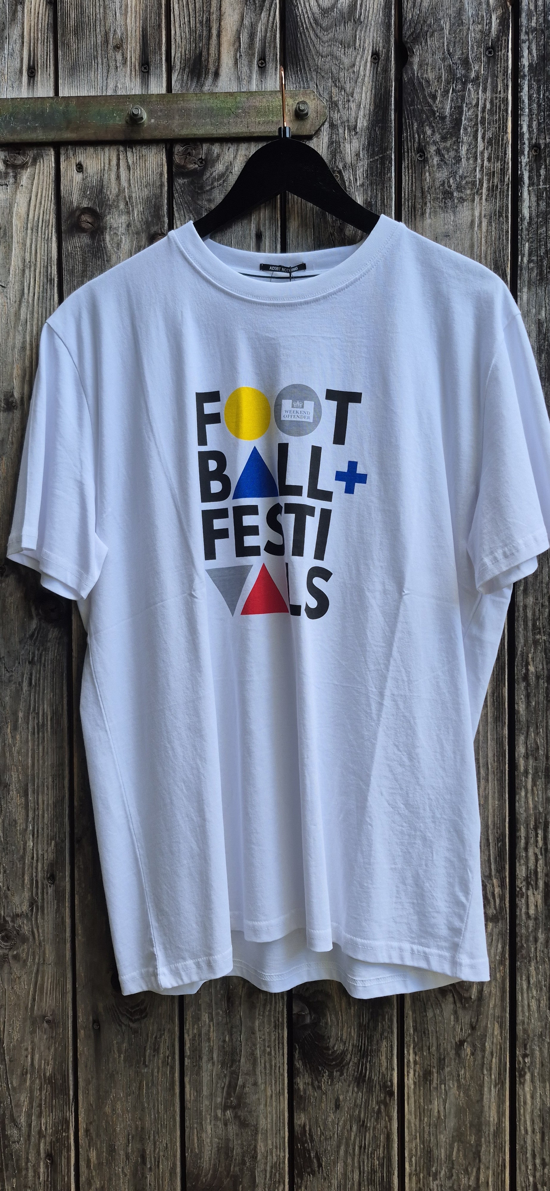 Weekend Offender Football & Festivals – Ansicht 1