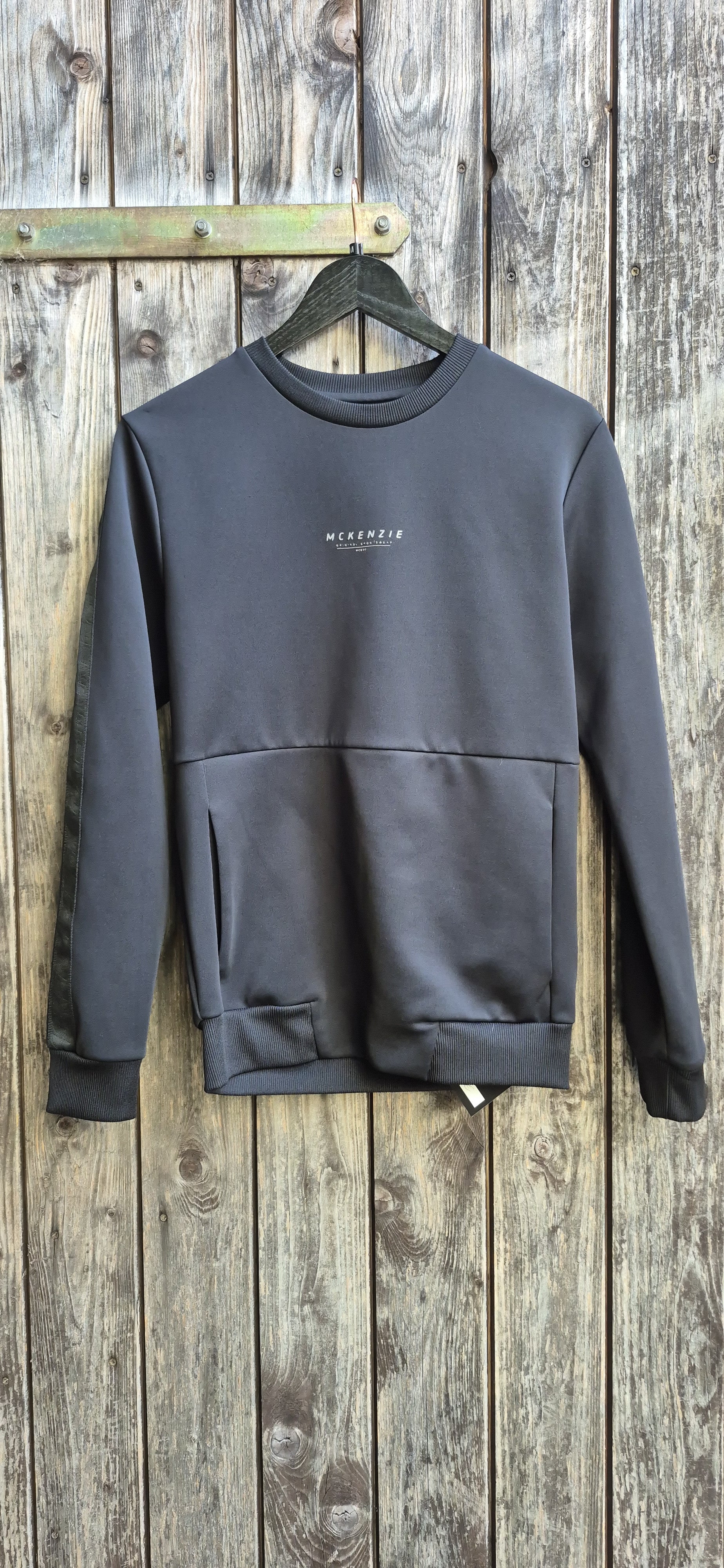 McKenzie Vintage Sweatshirt Schwarz – Größe M