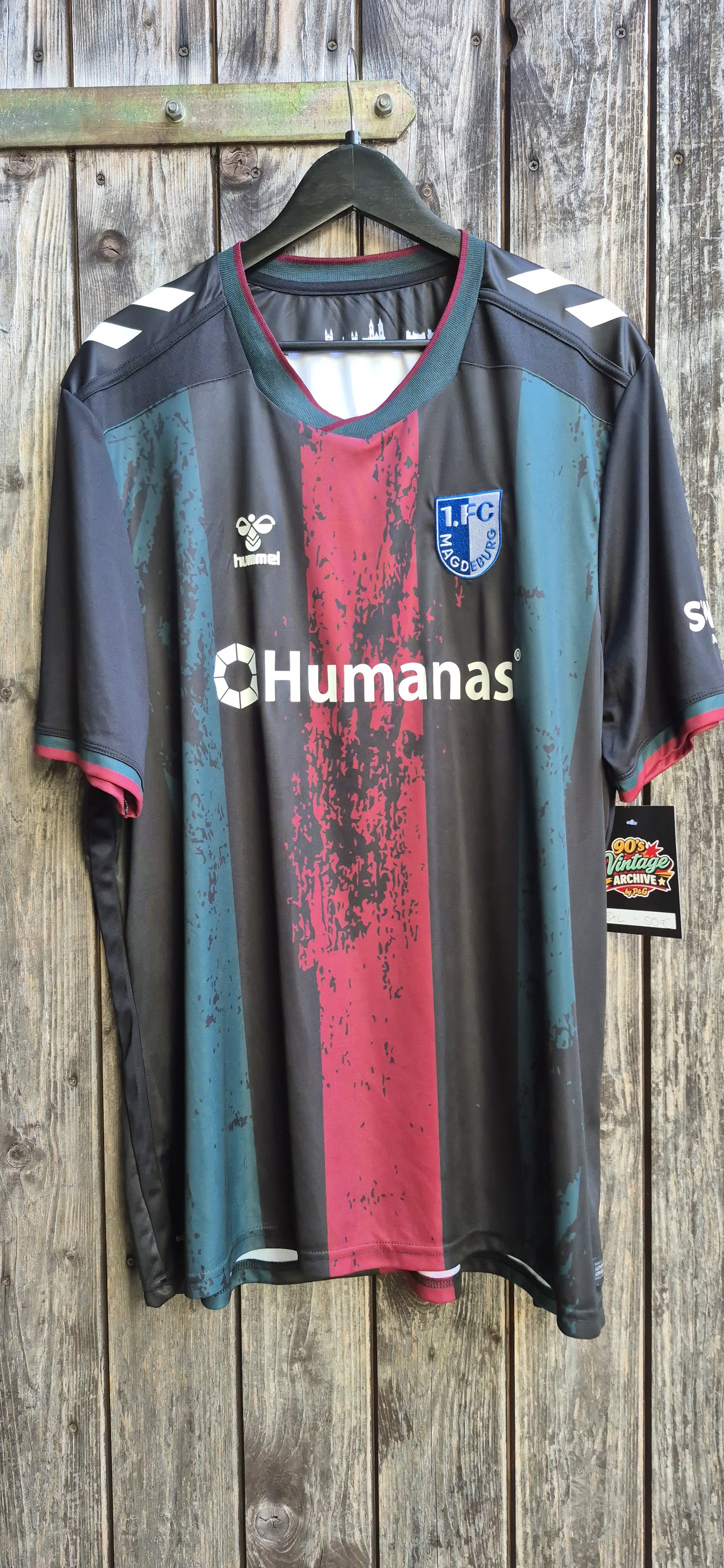 1.FC Magdeburg Vintage Trikot Schwarz – Größe 3XL