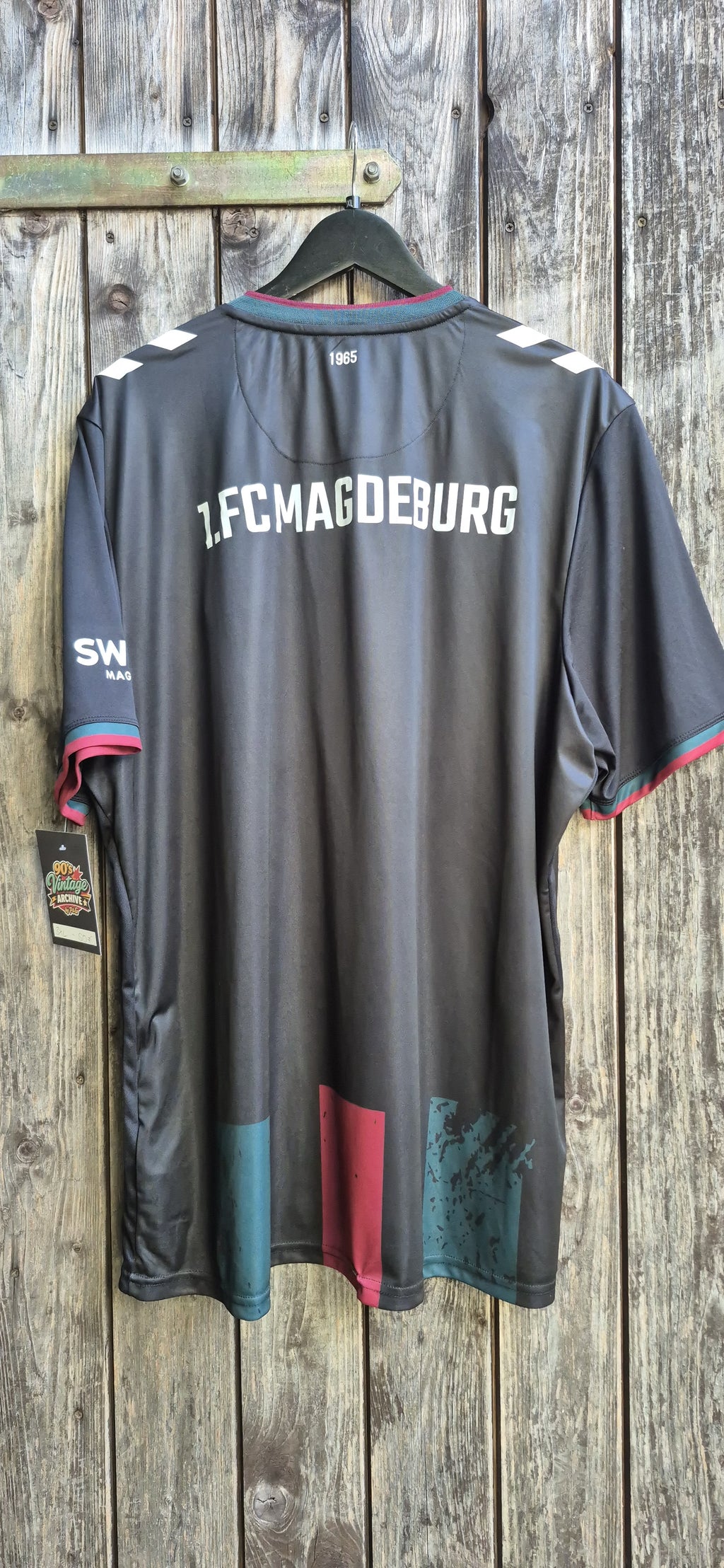 1.FC Magdeburg Vintage Trikot Schwarz – Größe 3XL